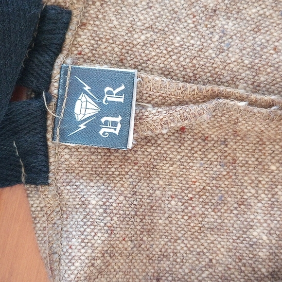 REDUCED!Grunge Revival-Handmade Reimagined UR Ladies Jumper Sz S Color:Tan/Black - Picture 11 of 11